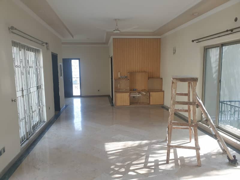 Facing Park 1 Kanal Double Unit House Available For Rent In XX Block DHA Phase 3 Lahore 23