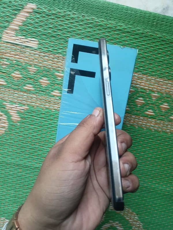 Oppo F21 Pro 5g with complete saman 2