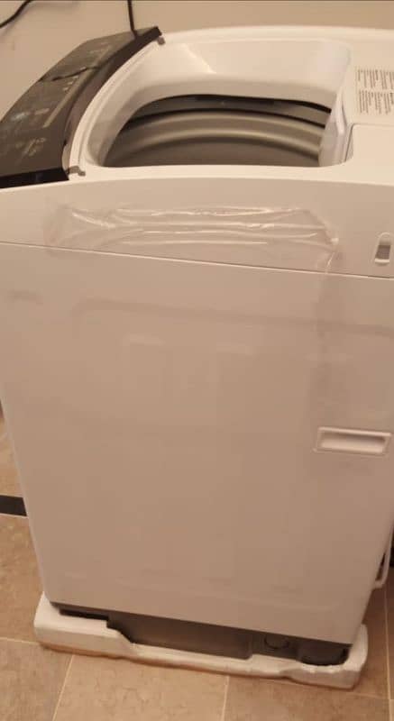 MIDEA BRAND NEW WASHING MACHINE 5