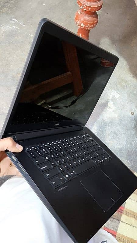 Dell latitude e3450. i5 1