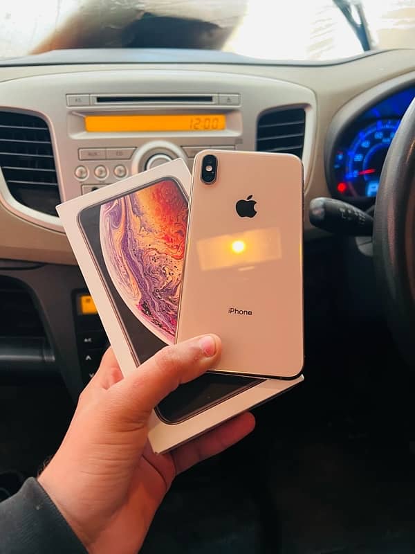 iphone xsmax 256gb dual sim pta approved with box 3