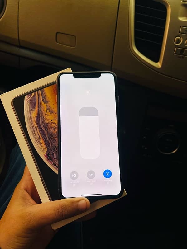 iphone xsmax 256gb dual sim pta approved with box 7