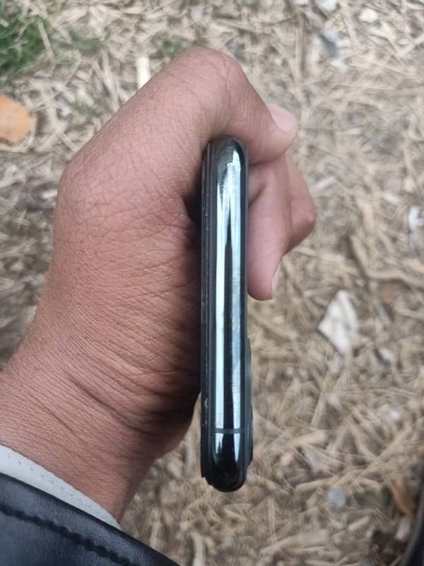 iPhone 11 Pro Max 64 gb 2