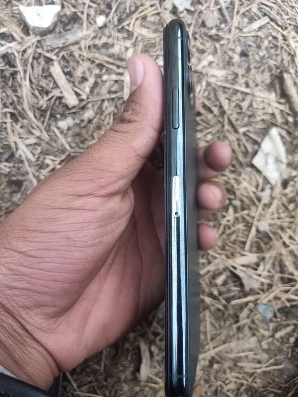 iPhone 11 Pro Max 64 gb 3