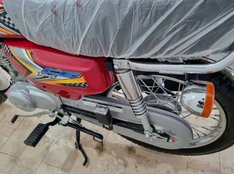 Honda cg 125 2025 zero meter hai 90kilometer hai only 03 15 28 99 457 1