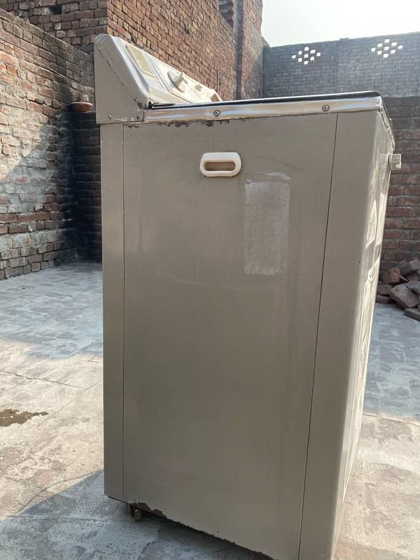 Sharp dryer machine and washing machine gor sale 8