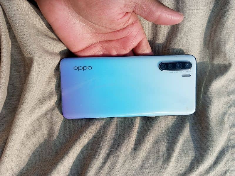 oppo f15 8/128 0