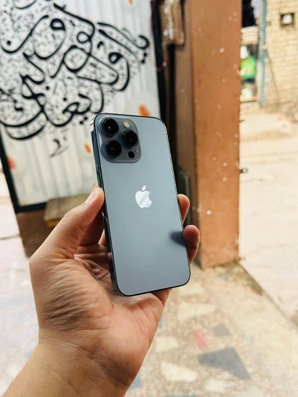 iphone 13 Pro 256GB 100 health 0