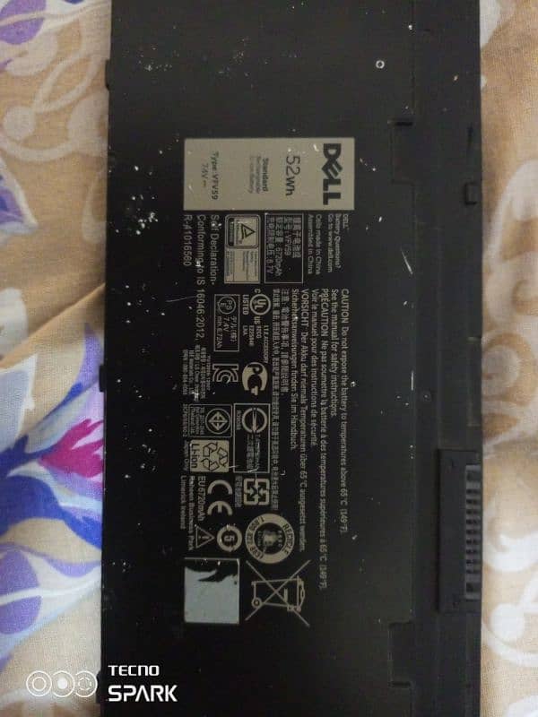 Dell laptop latitude E7 250 battery (dead) 1