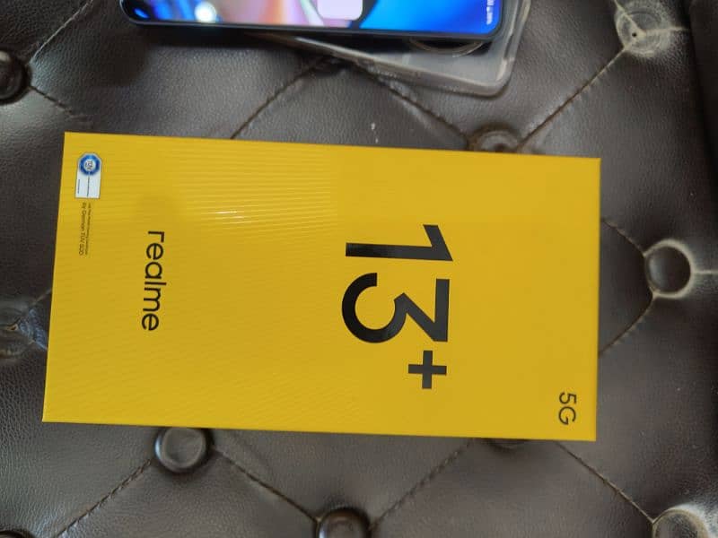 realme 13 plus 5g 12/256 2day 3