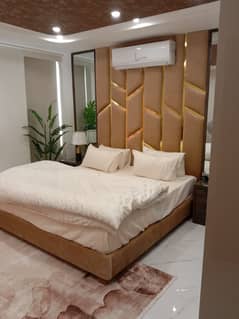 1 Bedroom VIP Full furnish flat per day available in Bahria town Lahore