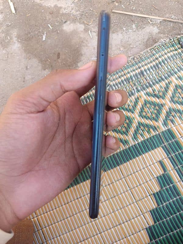 Oppo f15 1