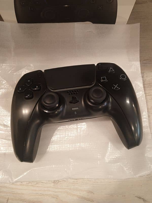 PS5 Dualsense Wireless controller 3