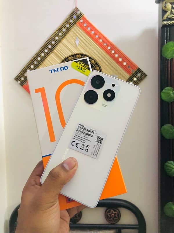 Tecno spark 10 pro 0