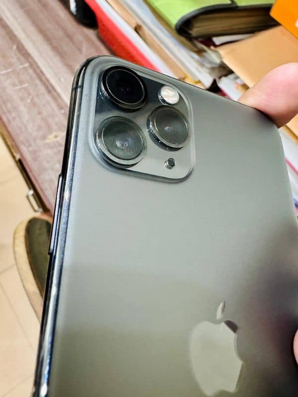 Iphone 11 pro 256gb pta Approved 91% Health 4