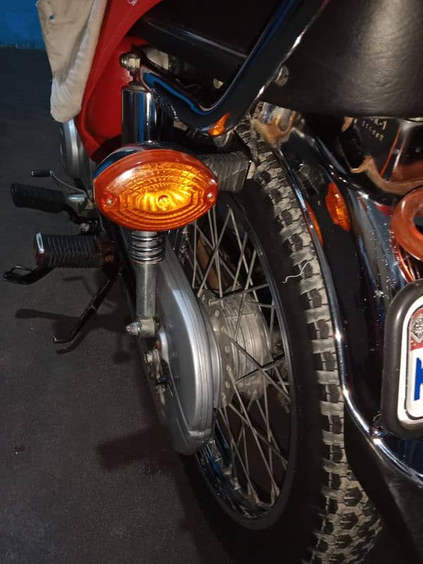 Honda CG125 Red Colour KHI Registered 7