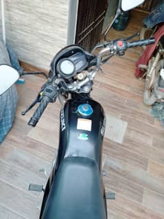 Suzuki GD110s, Dec 2020 Karachi, Km >33000 1st owner.