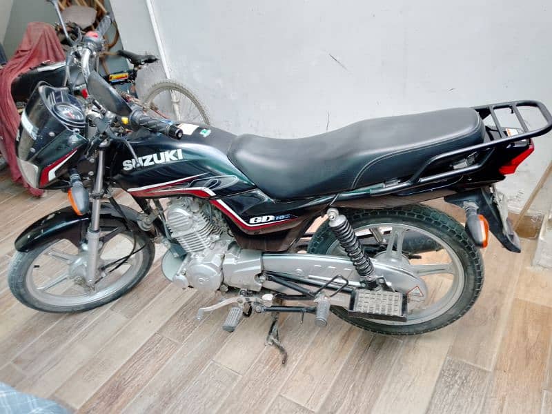 Suzuki GD110s, Dec 2020 Karachi, Km >33000 1st owner. 1