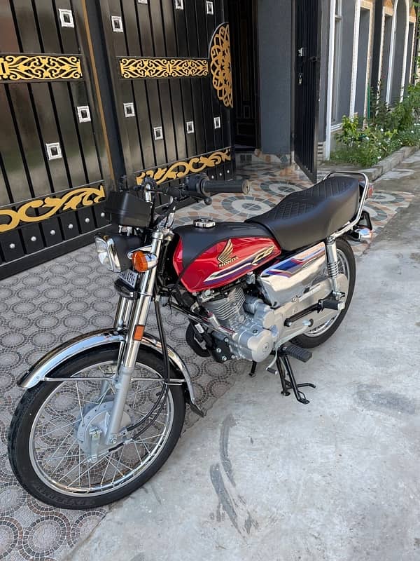 Honda CG 125 Special Edition Red Color Brand New 6