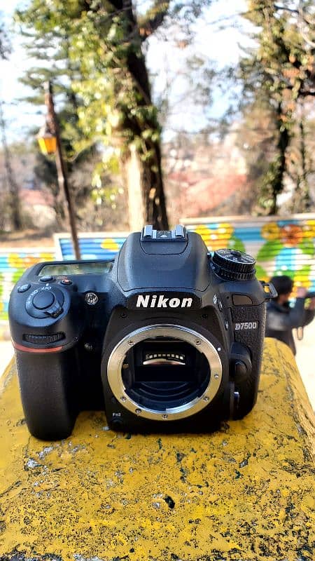 Nikon D7500 clean Body 3