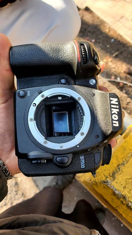 Nikon D7500 clean Body 7