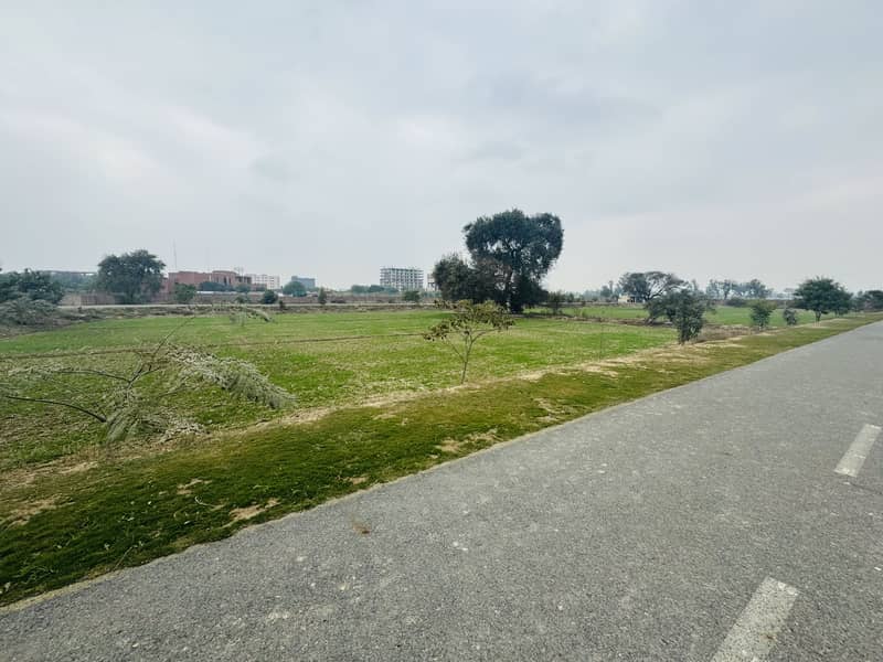 5 Marla Builder Location Residential Plot For Sale In Rafi Block Bahria Town Lahore 2