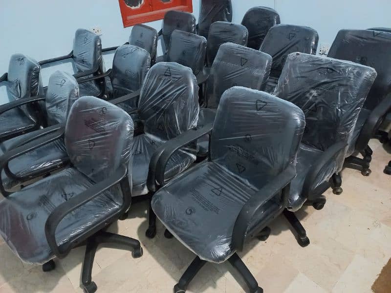 Slightly Use Office Chairs Available 4