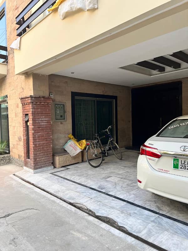 10 Marla Fully Furnished Portion Available For Rent in Nisar Colony . 2