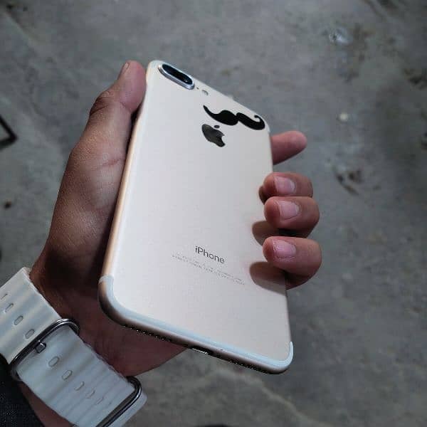 I phone 7 Plus 0