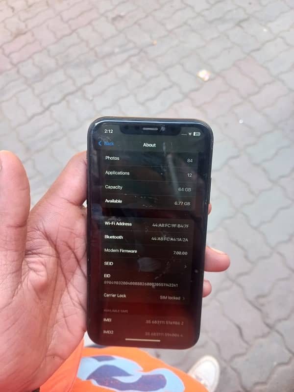 iphone xr good price sell in sialkot 5