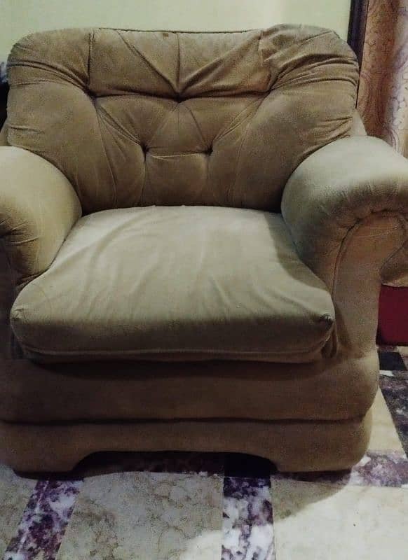 5 Sitter Sofa Set with Centre Table 1