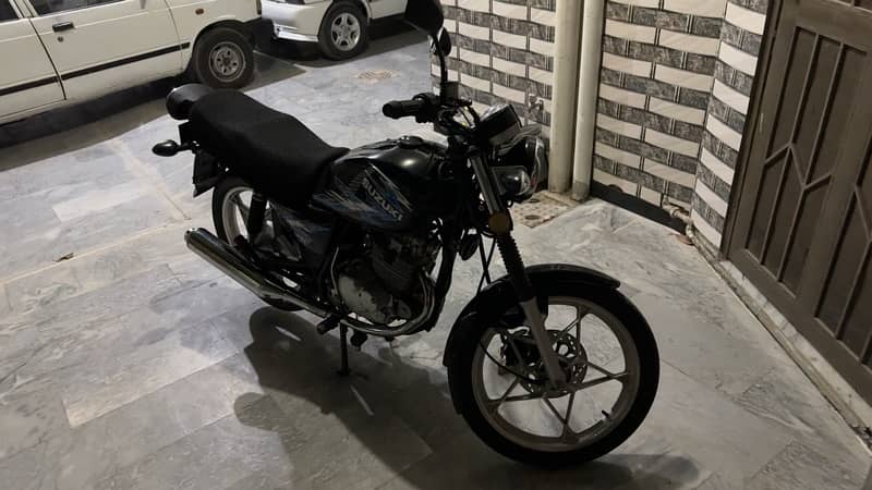 Suzuki GS150 SE 2022 2