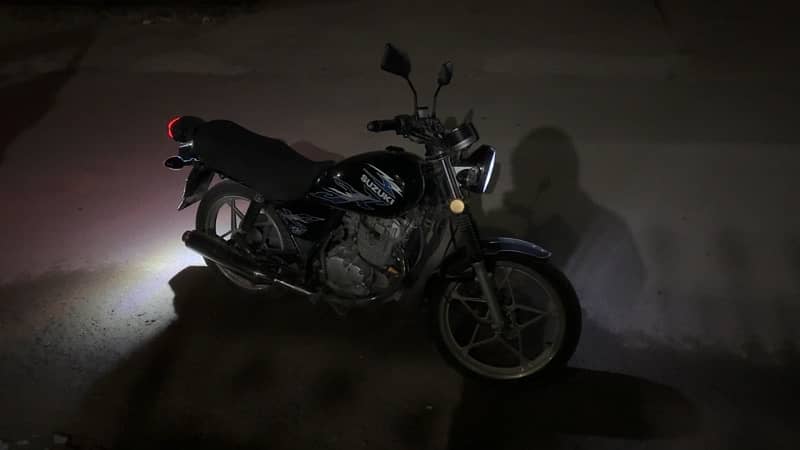 Suzuki GS150 SE 2022 3