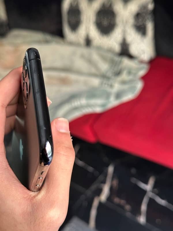 iphone 11 pro max physical dual 2