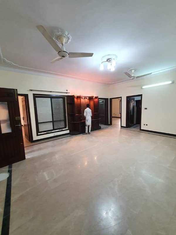 7 Marlas Prime Location Ground Floor Available in G-13/3 5