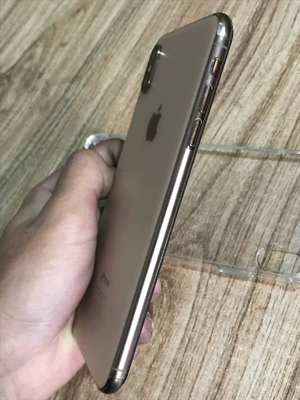 Iphone Xs max non PTA 64 GB 5