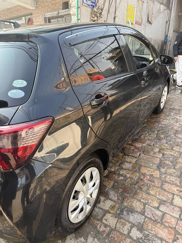 Toyota Vitz 2017 1