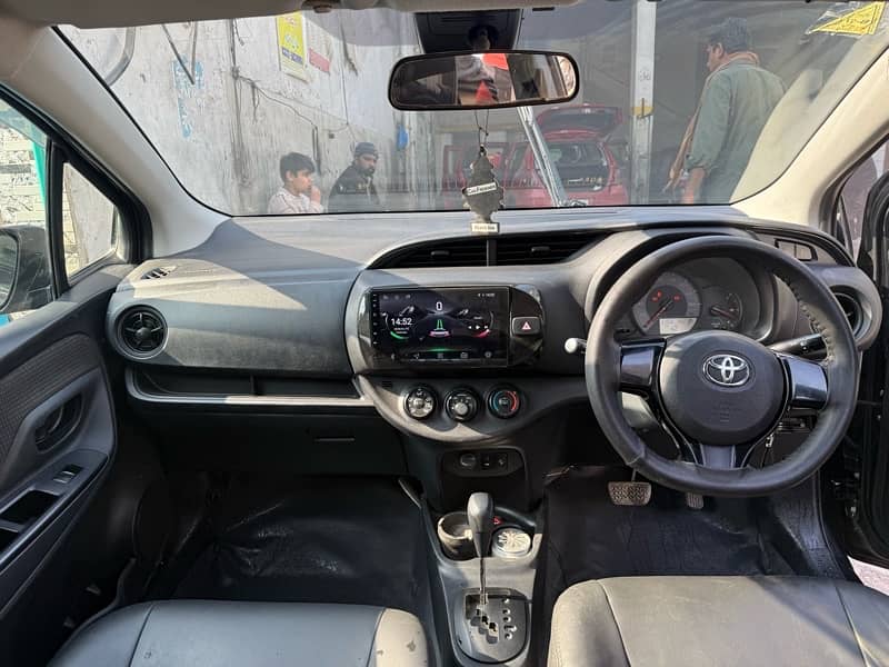 Toyota Vitz 2017 2