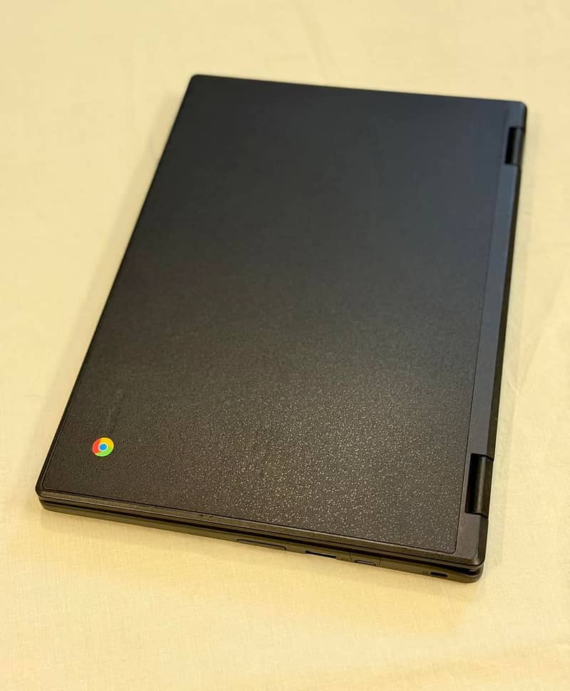 Chromebook (Beaconhouse) 4GB/32GB • Touch 360 5