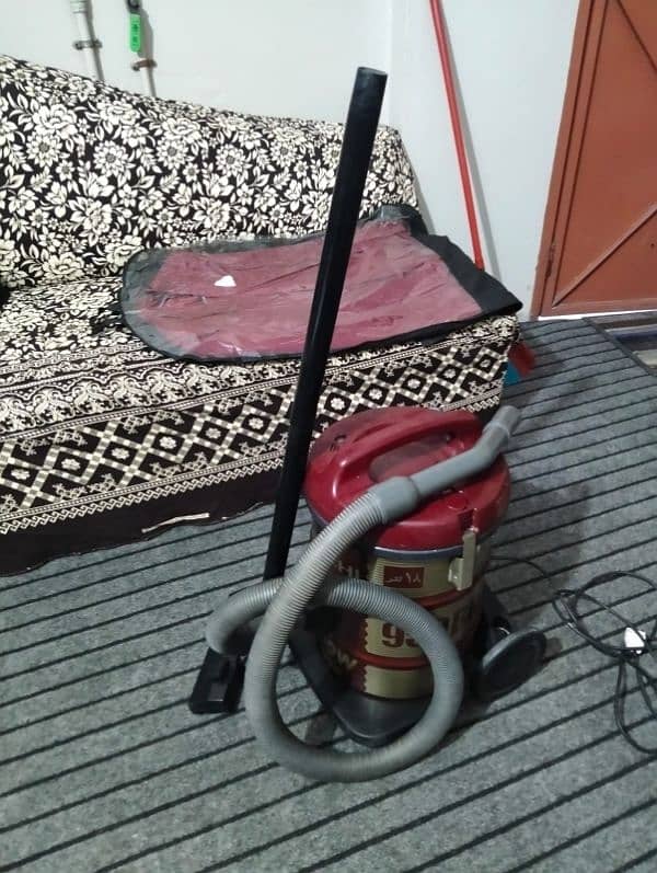 Hitachi Vacuum Cleaner Just 2 to 3 Time Used 1