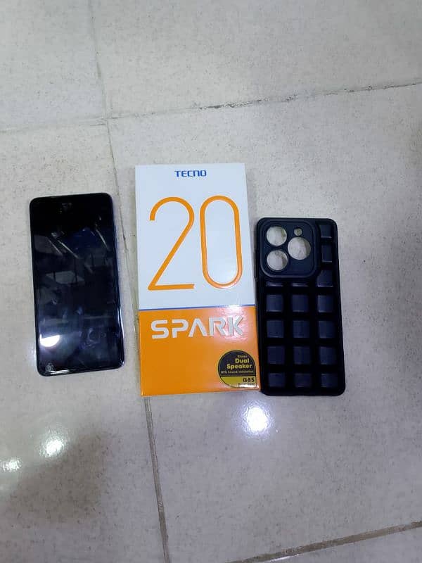 Tecno spark 20 4