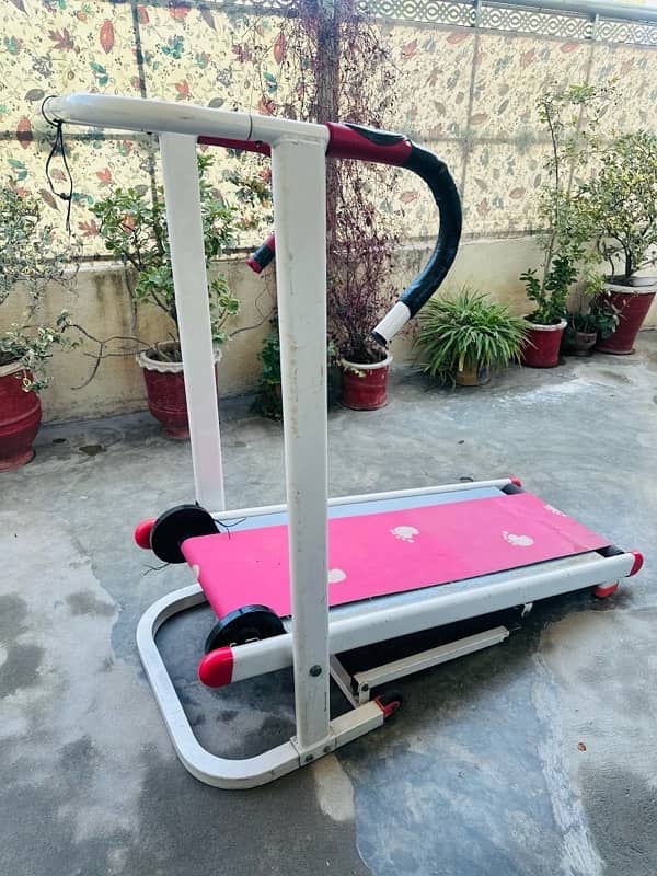 Running Machine urgent sale 1