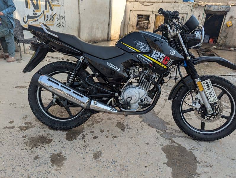 Yamaha YBR G 9