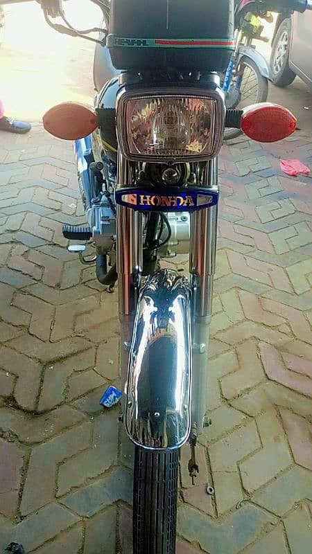 bettry dalnay wali hai Baki bike biqul ok hai03417333601 1