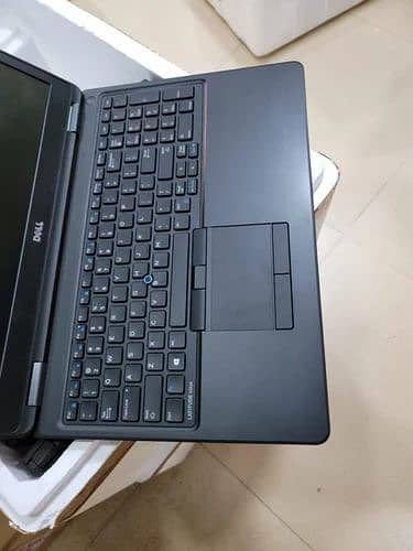 Dell latitude e5550 3