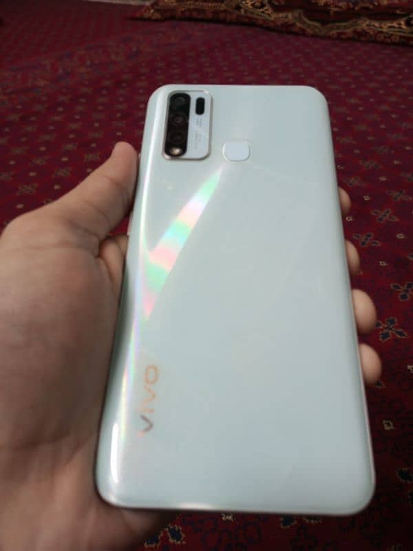 Vivo y30 4/128 1