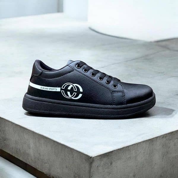 stylish men's black sneakers 1