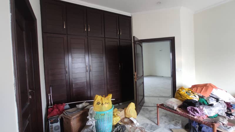 1 Kanal Upper Portion Available For Rent 9