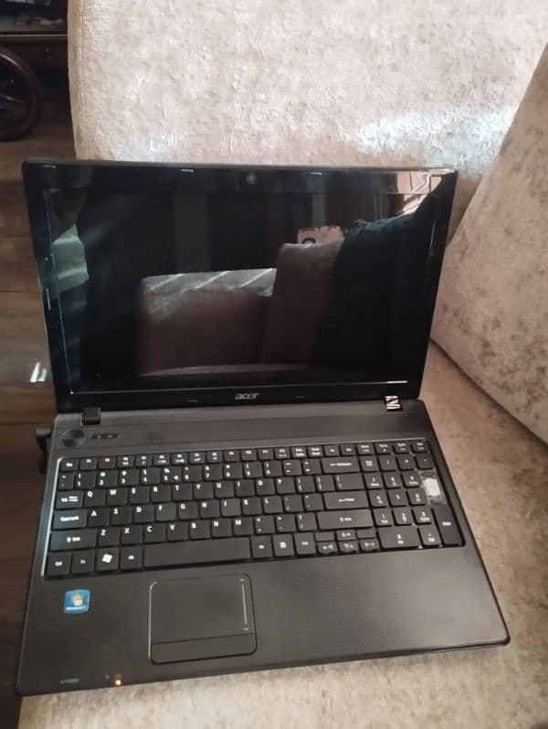 Acer laptop for sale ram 2 GB hard drive 256gb corei5 4