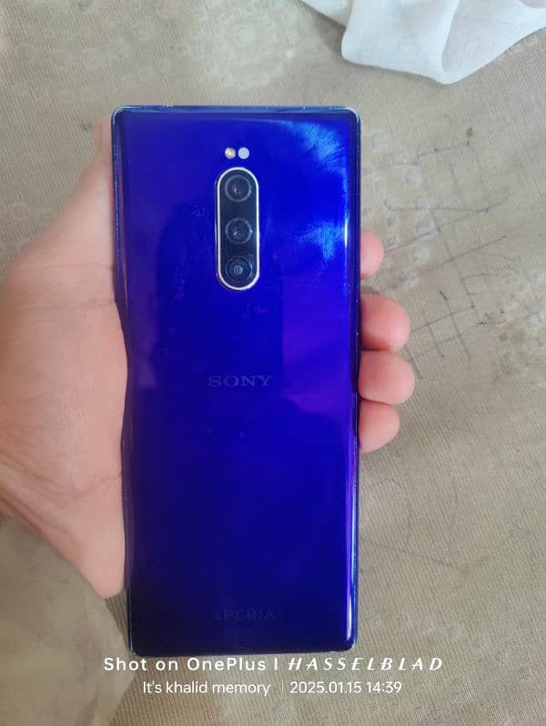 SONY EXPERIA 1 7